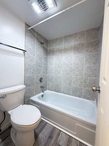 Building Photo - 9366 Fall River Rd