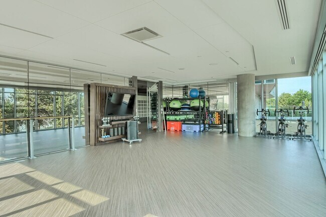 Building Photo - Two Bedroom Penthouse in Denver