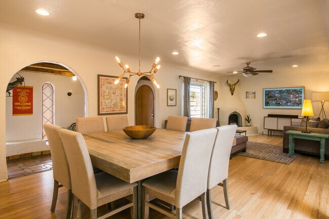 Building Photo - 610 Carlisle Blvd SE