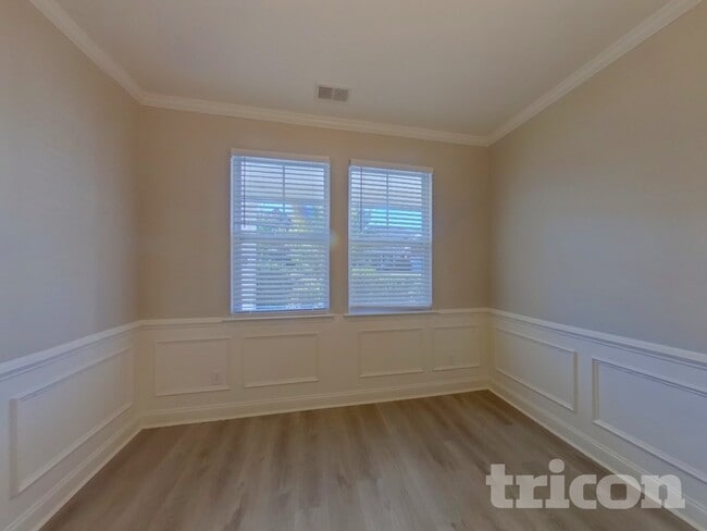 Building Photo - 338 Bronze Dr