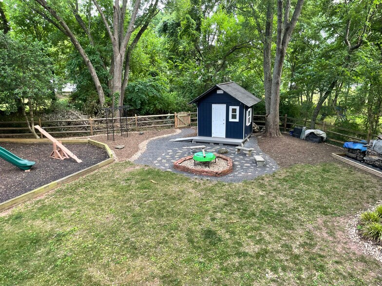 Building Photo - 2615 Puritan Ct