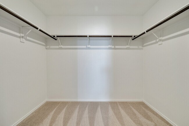 Building Photo - 2809 Ozark Cir