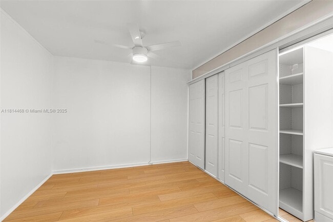 Building Photo - 15007 Coconut Ct