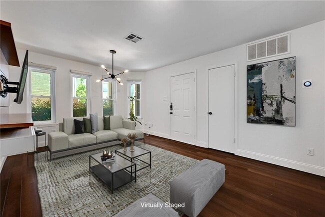 Building Photo - 2104 Cullen Ave