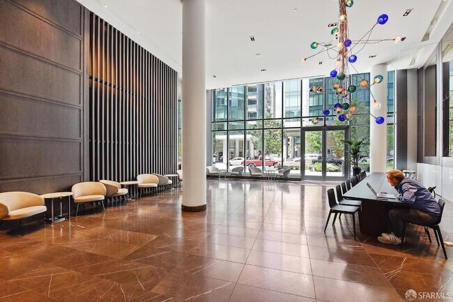 Building Photo - 201 Folsom St