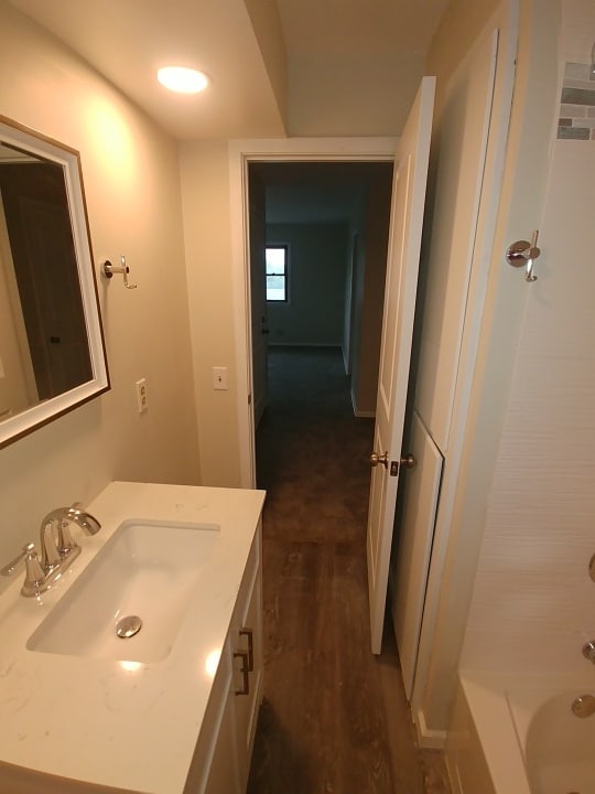 Vanity - 1230 Hewitt Ave