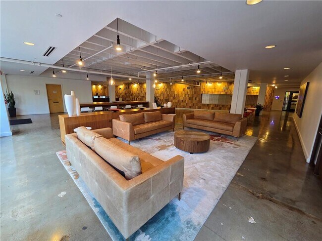 Building Photo - 878 Peachtree St NE