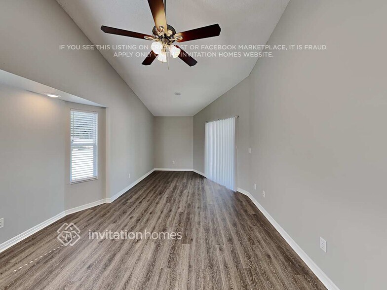 Building Photo - 2330 Tioga Dr