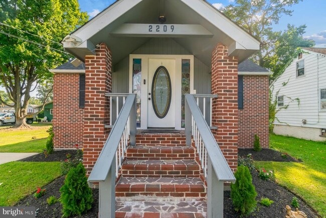 Building Photo - 2209 Monocacy Rd