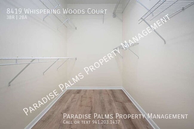 Building Photo - 8419 Whispering Woods Ct