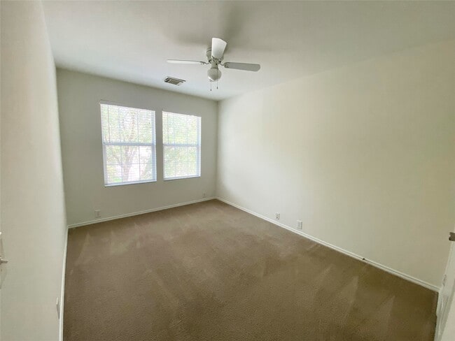 Building Photo - 29726 Sullivan Oaks Dr