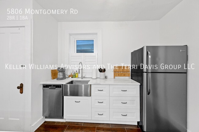 Building Photo - 5806 Montgomery Rd