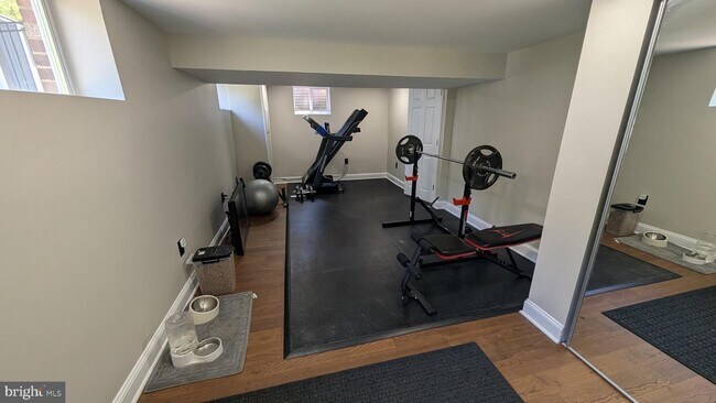 Building Photo - 15715 Tierra Dr