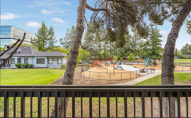 Building Photo - 1790 Ellis St