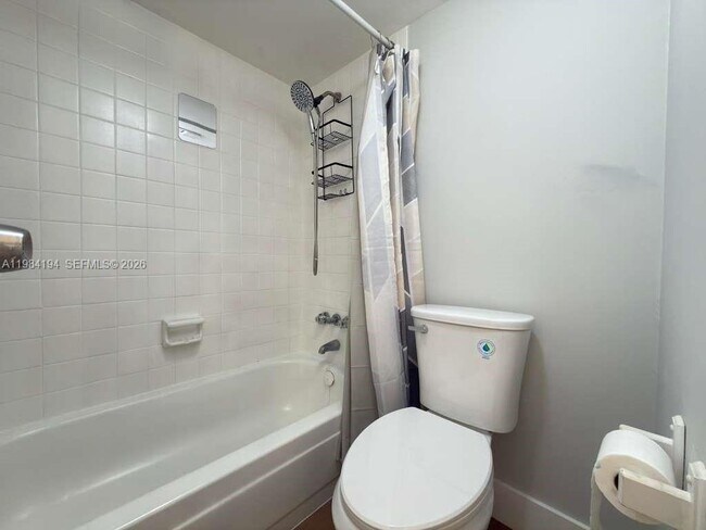 Building Photo - 4304 NW 9th Ave