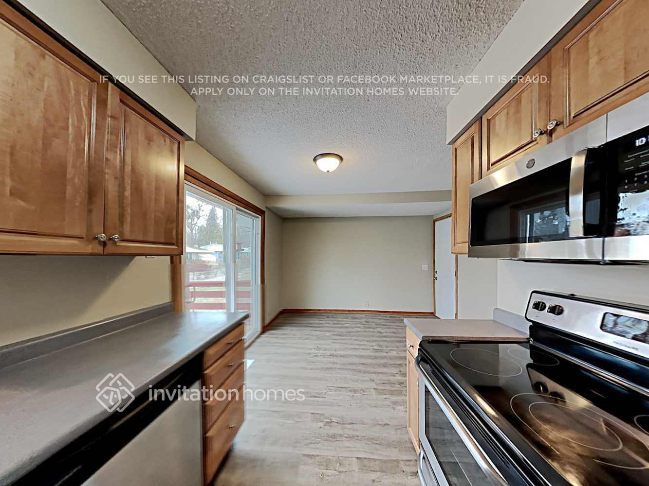 Building Photo - 2911 W 85th St