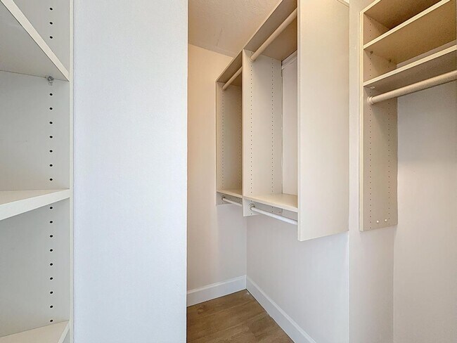Building Photo - 9278 Ketay Cir