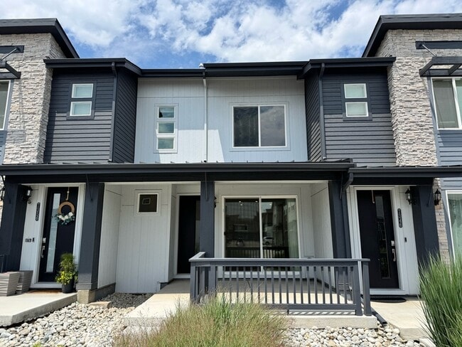 Building Photo - 7348 W Asbury Dr