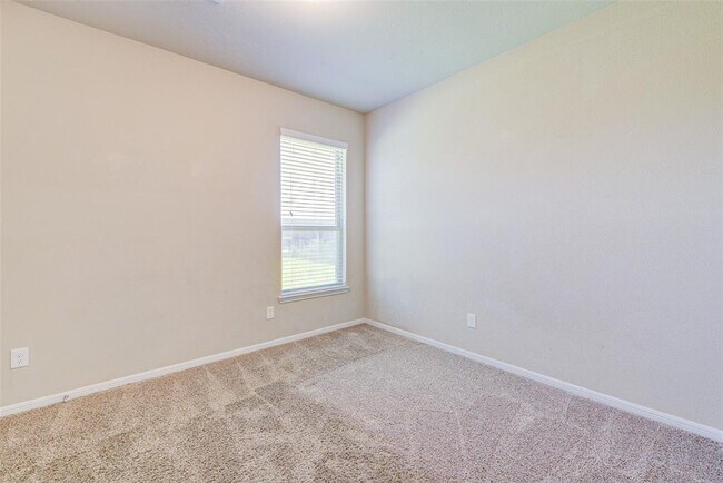 Building Photo - 29302 Wood Lily Dr