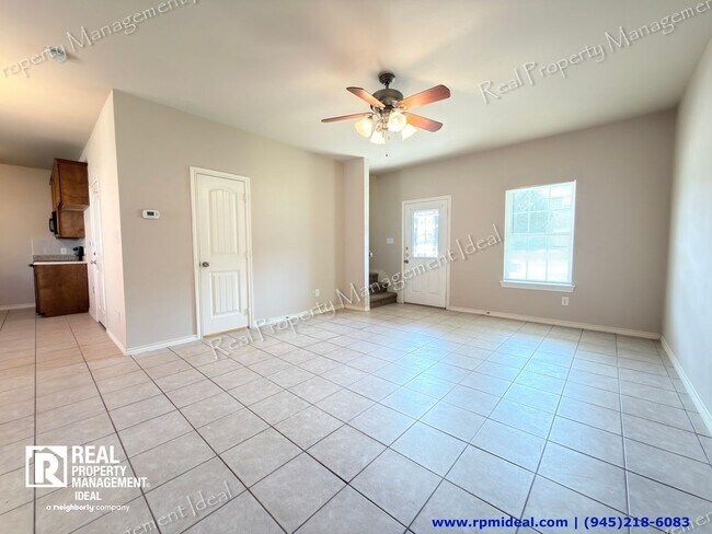 Building Photo - 916 Parkplace Ridge