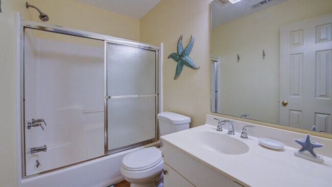 Building Photo - 14 Stillwood Dr