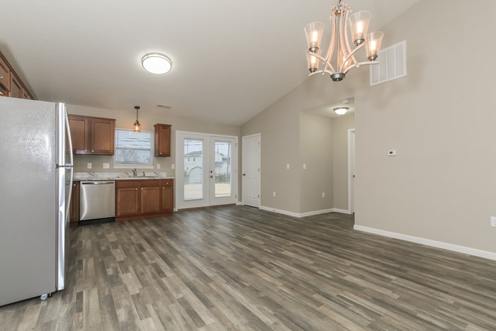 Building Photo - 430 Clara Dr