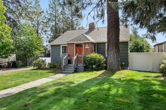 Building Photo - 3312 E 36th Ave