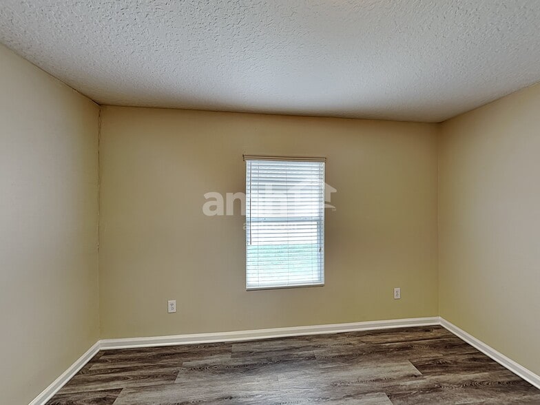 Building Photo - 62 Marisco Way
