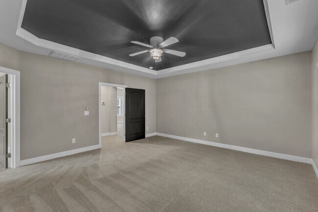 Building Photo - 8313 Henderson Rd