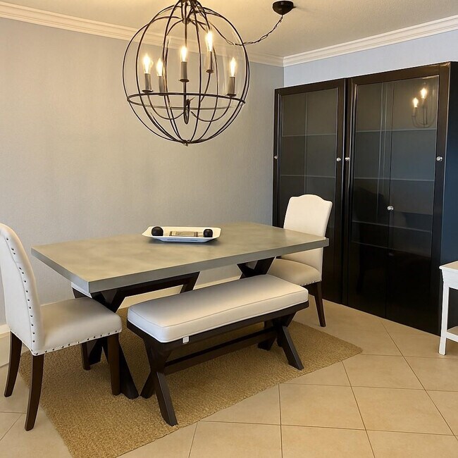 Building Photo - 1000 Spanish River Rd