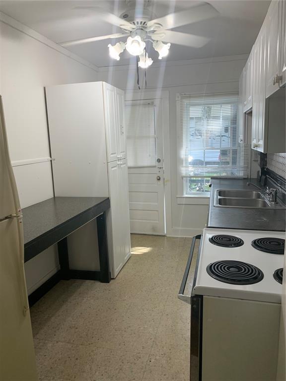 Building Photo - 111 Stewart Ave