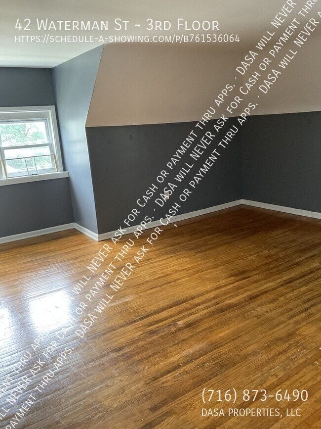 Building Photo - 42 Waterman St
