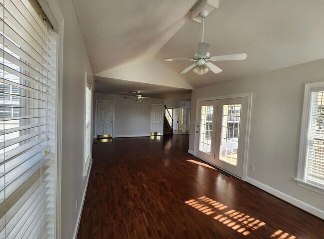 Building Photo - 4200 Blue Teal Pl