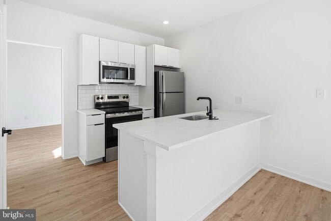 Building Photo - 701-7 Cecil B. Moore Ave