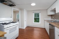 Building Photo - 124 Washington Rd