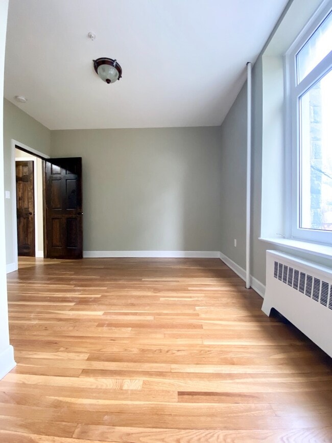 Building Photo - 155 Beacon Hill Dr