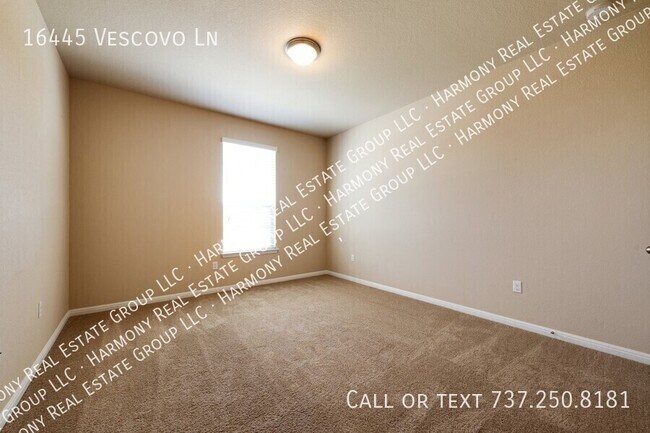 Building Photo - 16445 Vescovo Ln
