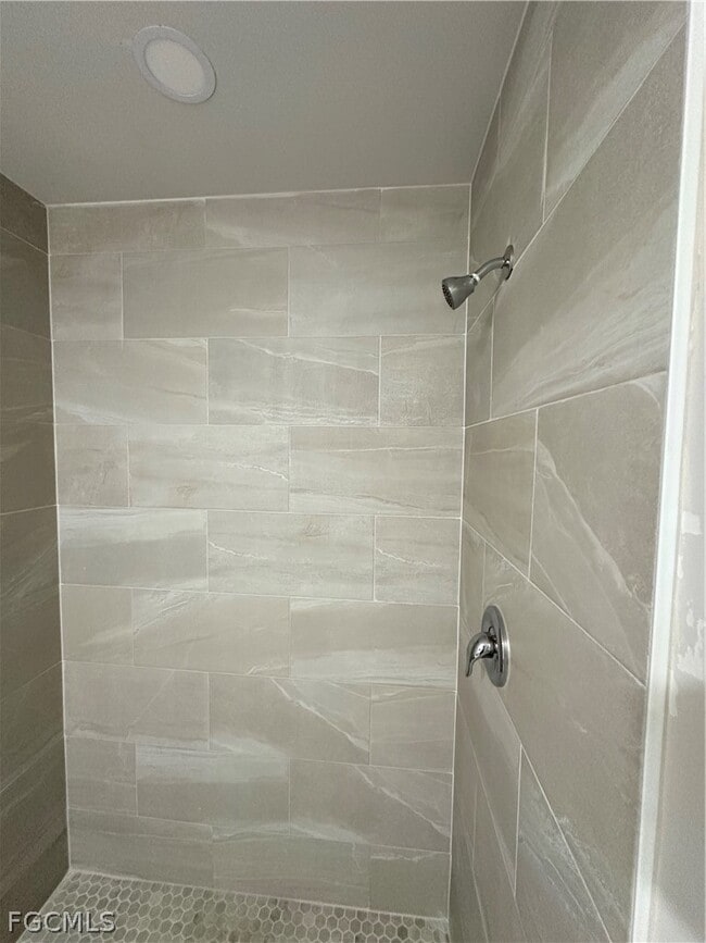 Building Photo - 1131 SW 16th Terrace