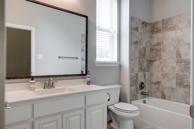 Building Photo - 3521 Camden Dr