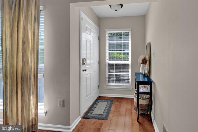 Building Photo - 307 Bollen Ct