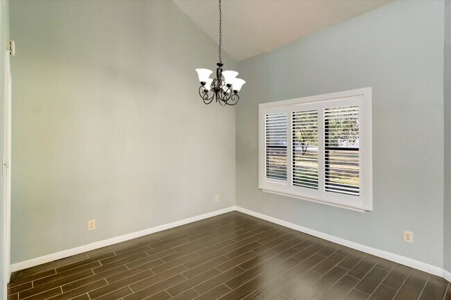 Building Photo - 8401 Echo Creek Ln