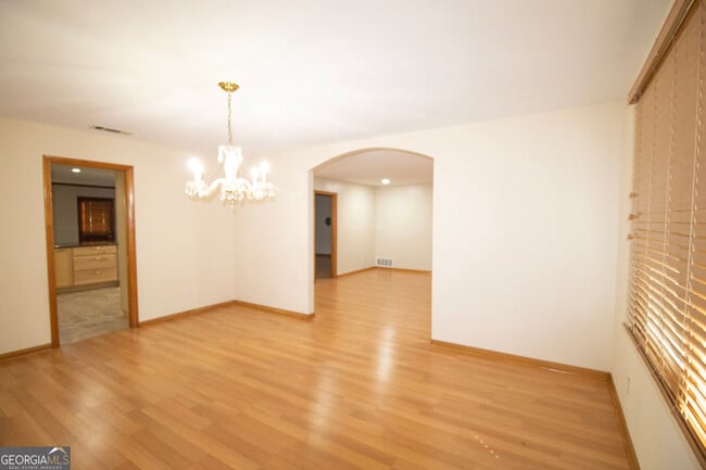 Building Photo - 111 Ashley Ln