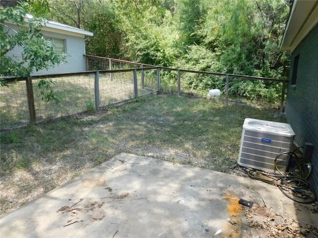 Building Photo - 3308 Hycreek Dr