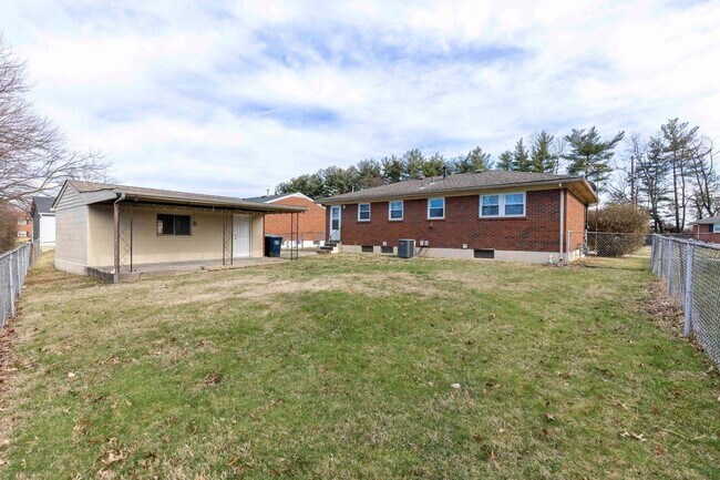 Building Photo - 3857 Darlene Dr