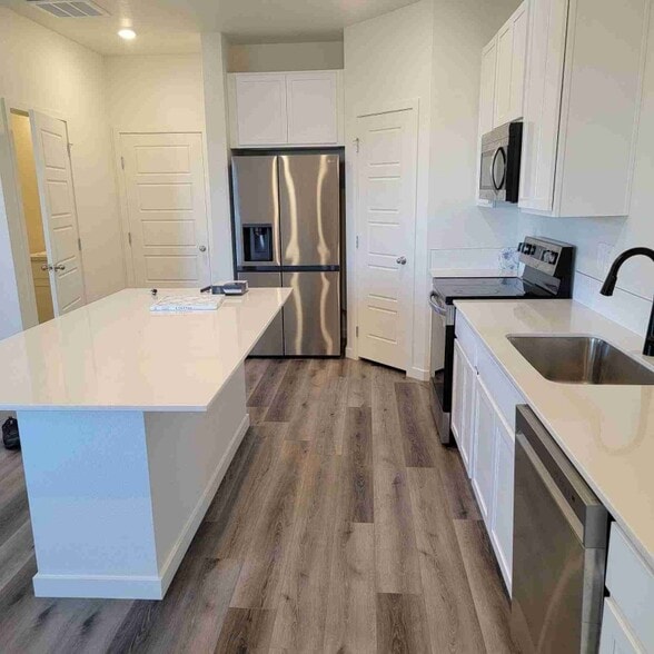 Building Photo - 323 Condor Wy