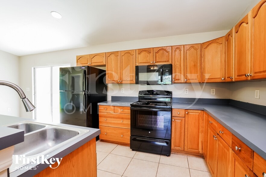 Building Photo - 3411 21st St SW