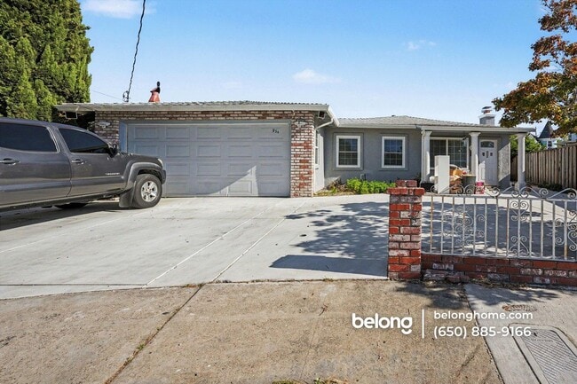 Building Photo - 936 Lucia Ct