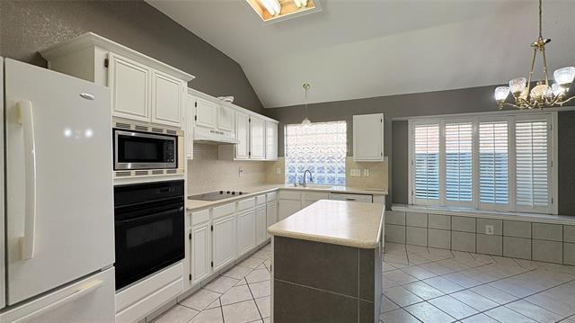 Building Photo - 1164 Pleasant Oaks Dr