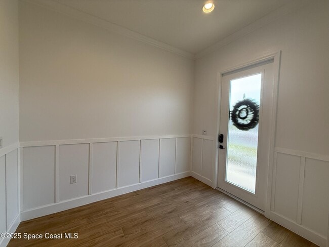 Building Photo - 8367 Gullen Dr