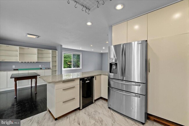 Building Photo - 5208 Kimanna Dr